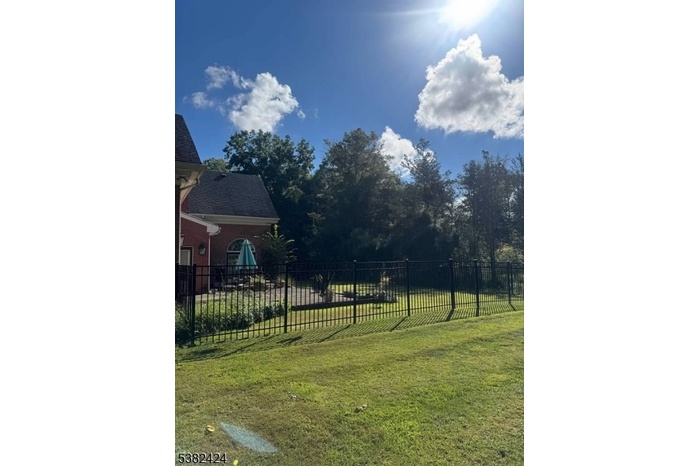 Fenced in Yard