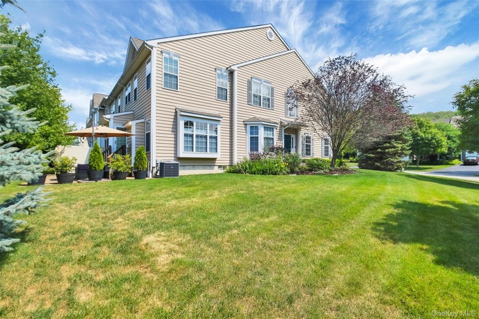 Beautiful End Unit Townhome
