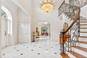 Outstanding custom Colonial on a private cul de sac adjoining Old Mill Farm.