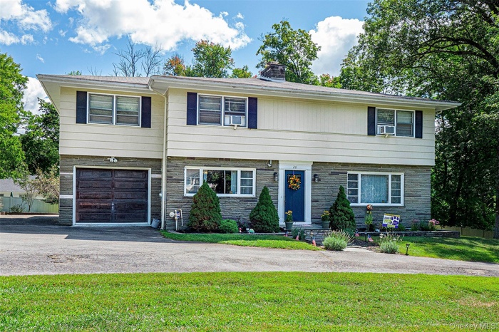 Welcome home to 26 Laura Lane