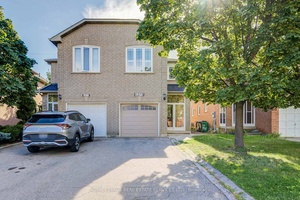 Gorgeous semi detached home located on a quiet street in a family friendly and highly desirable neighborhood in the heart of Mississauga !