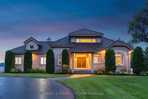 Nestled 2. 4km East of Trim Rd, this stunning 3 bed den, 2.