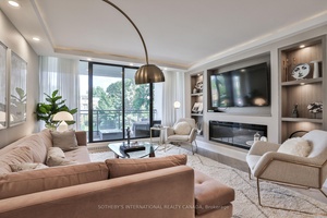 Discover An Exceptional Opportunity To Own A Meticulously Renovated 2 Bedroom, 2 Bathroom Suite In One Of Midtown Toronto's Most Desirable Boutique Addresses The Dunvegan.