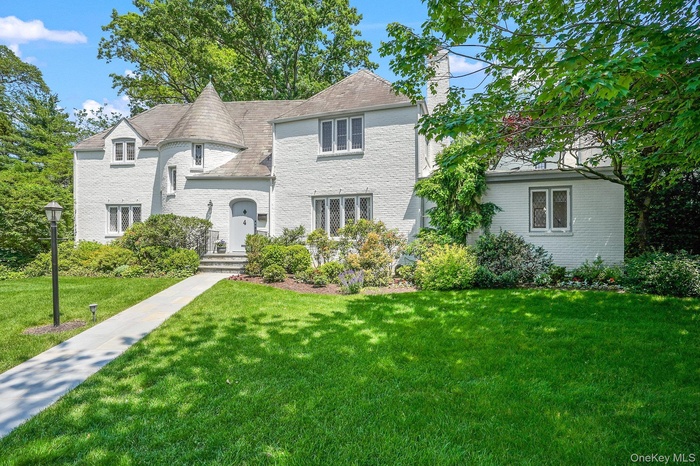 Timeless curb appeal in a prime neighborhood location!