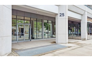 Must See ! Best Location That You Can Find Beautiful Practical Layout Spacious 1 Bdrm Den With W O To Balcony, 640 Sqft.