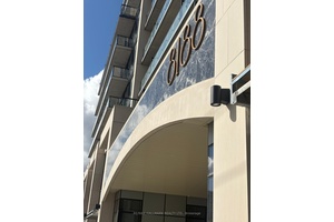 This stylish 1 Den condo combines modern living with everyday convenience.