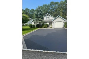 Distinctive 3 Bedroom, 2 Bath Shady Grove Ranch Model, on a cul de sac in Strathmore on the Green.