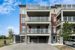 Beautiful and Bright Stacked Townhouse in Sought After Dufferin Heights !