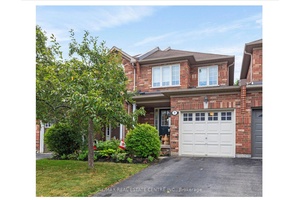 Fantastic Freehold Opportunity in Georgetown !