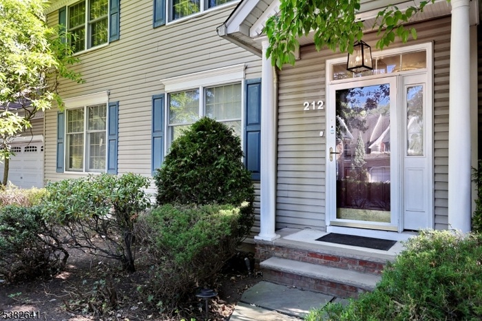 Inviting Front Entry