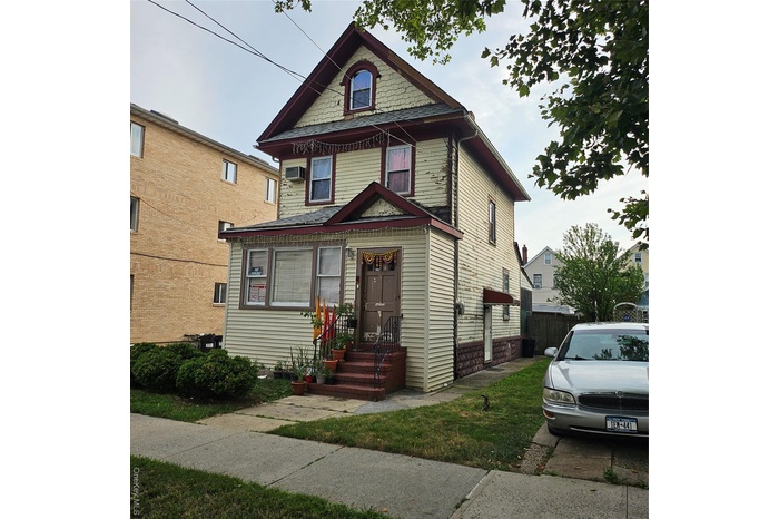 View of victorian house