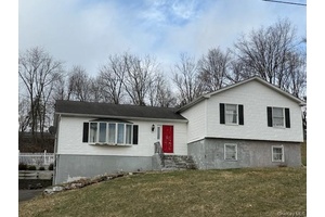Welcome to 10 Pleasant Street a spacious 4 bedroom, 2 bathroom home offering 2844 square feet of living space, situated on a generous.