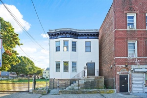 Rare Castle Hill Legal 3 Family Fully Vacant amp ; Ready to Go !
