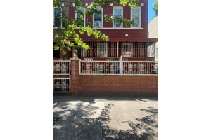 Welcome to this beautiful legal 4 family home located in the crown heights section of Brooklyn, a nice tree lined block, one of Brooklyn's Prominent neighborhood.