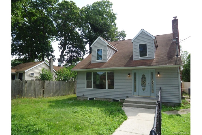 View of new england style home
