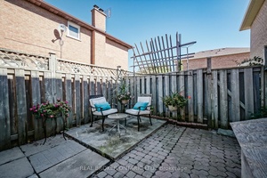 Excellent Large Legal Basement Apartment In North Brampton.