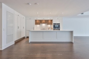 Discover unparalleled resort style living on Torontos waterfront in the vibrant Queens Quay neighbourhood.