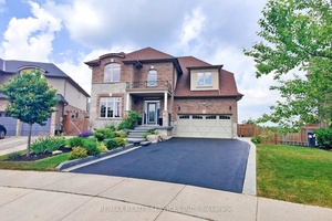 Discover luxury living in this stunning 4 beds amp ; 5 baths upgraded home nestled on a large lot in a quiet street in the heart of Binbrook.