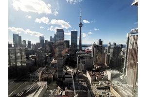 Breath Taking Cn Tower, City, Lake amp ; Centre Island View.