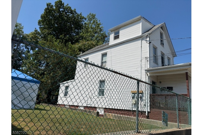 Side yard