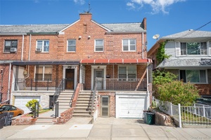 Great investment opportunity in Flushing !