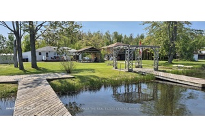 Lake Simcoe ! The perfect Waterfront Retreat !