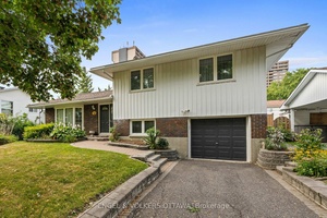 Lovingly cared for by the same owners for nearly 25 years, this welcoming side split is the perfect place to call home.