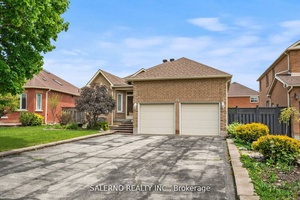 Welcome To 25 Lockheed Ave In Maple !