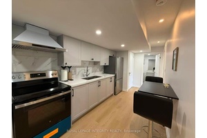 Spacious and sun filled walkout basement unit in the prestigious Kanata Lakes community !