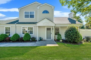 Welcome to 80 Fox Ct ! Located within the beautiful Silver Ponds gated community, this 3 bedroom 2.