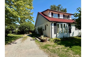 Opportunity is calling ! Welcome to 38 Lillian in Fort Erie !