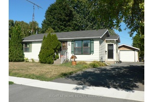 Great Opportunity to Own a 3 bedroom detached home on a large private lot in the sought after family neighborhood of Ingleside !