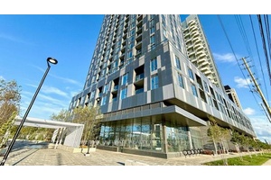 Live in style at Abeja District Towers in the heart of Vaughan with this stunning 1 Bedroom Den condo on the 28th floor, offering unobstructed skyline views and even a ...