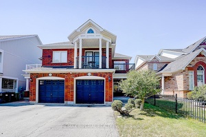 Absolutely Stunning Semi Detached 3 Bedrooms 3 Washrooms House Located In One Of The Most Desirable Neighbourhoods.