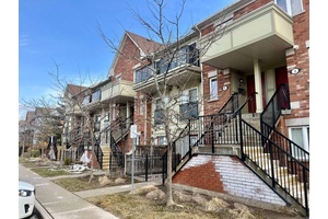 Daniels Built 890 Sq Ft, 2 Bedroom 1.