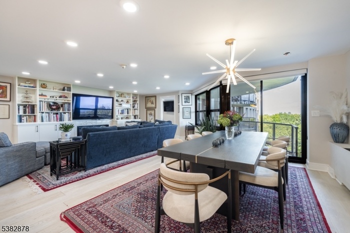 Dining/Living