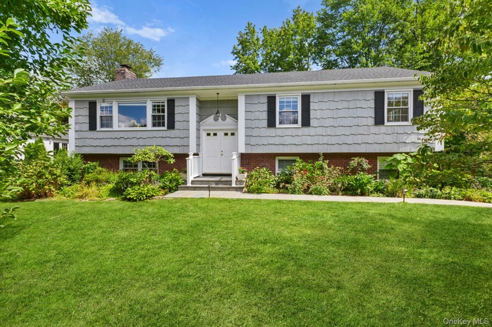 Welcome to this Wonderful Home! Convenient location
