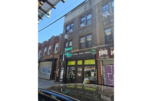 ? ? Mixed Use Property on Busy Jamaica Avenue Richmond Hill This fully renovated building 2022 offers the perfect blend of residential and commercial space in a high visibility location.