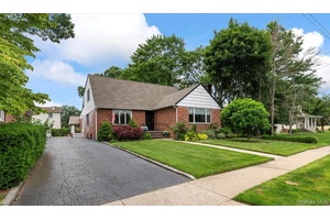 Custom Built Farm Ranch Style Home with All Extremely Large Rooms that has Lots and Lots of Room for Everyone !