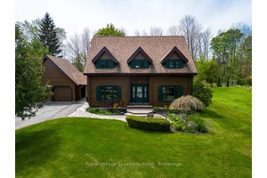 Tucked away on an exclusive dead end street in the heart of Meaford, this exceptional Low amp ; Duggan log home is a rare blend of rustic elegance and modern ...