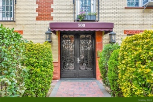 Welcome to 500 Grand Ave unit 5 B.