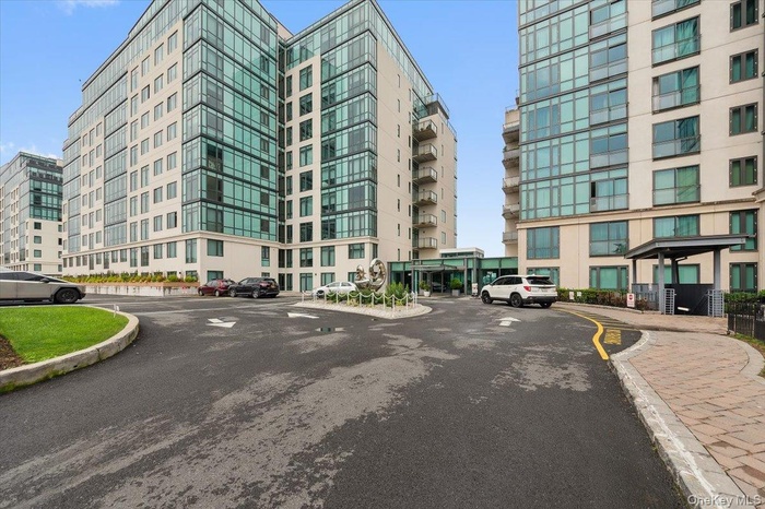 Welcome to modern luxury at the Monarch!