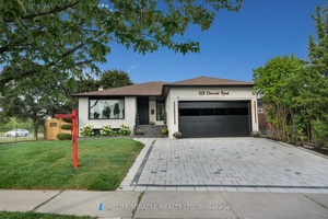 A rare find extensively upgraded luxury home in prestigious area of South Etobicoke right across from Centennial Park with 7 Bedrooms 5 full washrooms on premium 59.