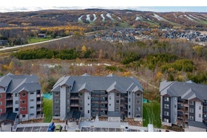 Ski Season Rental in the beautiful Mountain House in Blue Mountain !