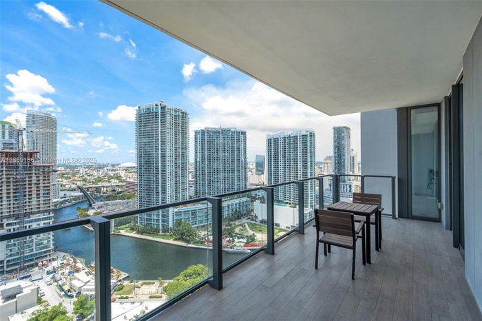 balcony from both bedrooms