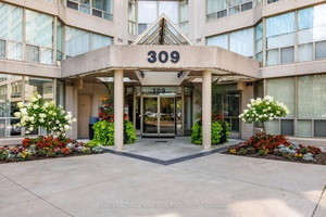 Welcome to 309 Major Mackenzie Dr a bright and beautifully maintained condo in the heart of Richmond Hill !