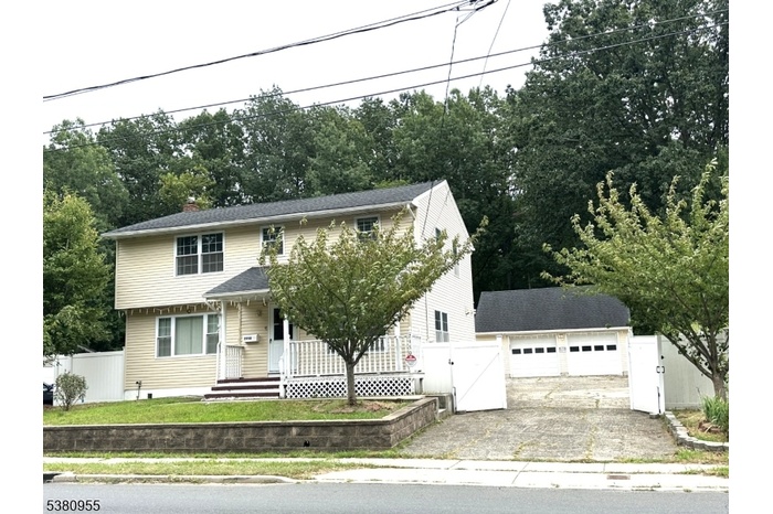 Front House2