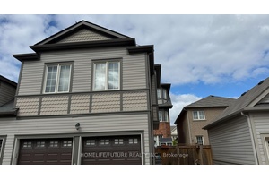 Self Contained Above The Garage Coach House Unit With Private Entrance In Upper Cornell.