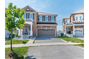 For Rent Stunning 4 Bedroom Detached Home Backing Onto Ravine Prime Brampton Location !