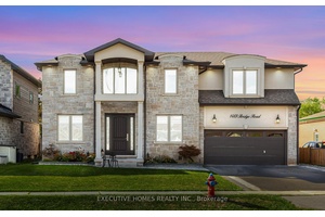 Welcome to Elevated Luxury in Oakville's Prestigious Southwest Community !